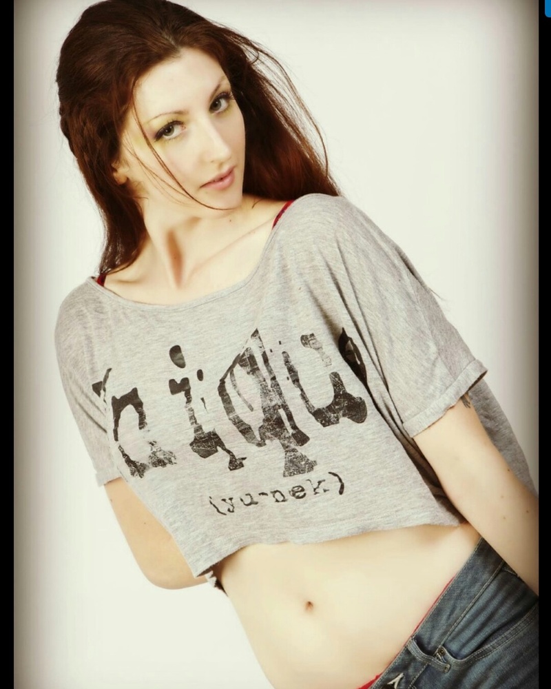 Female model photo shoot of JacquieQ