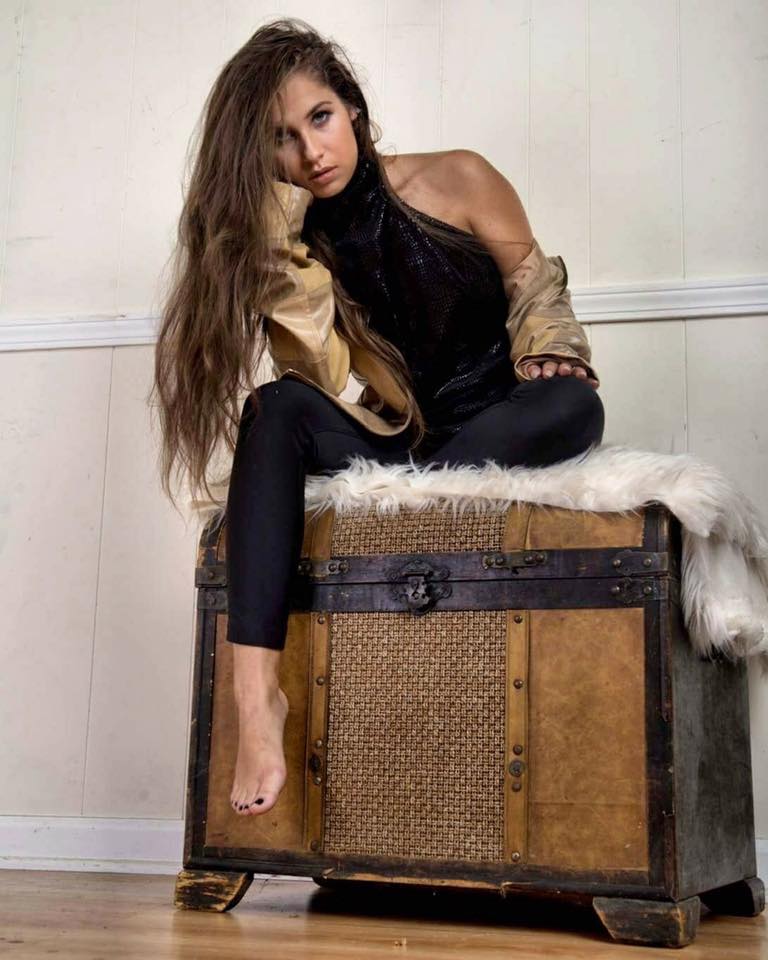 Female model photo shoot of KaitlynMcCabe