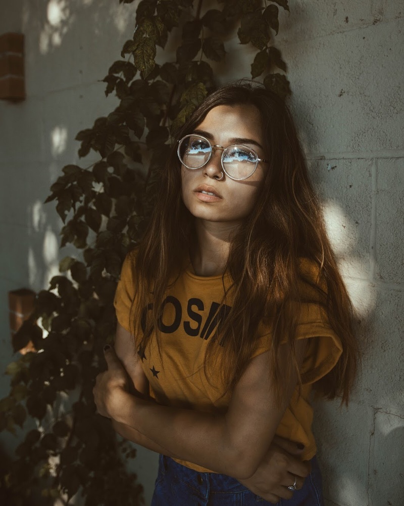 Female model photo shoot of Ash Christina