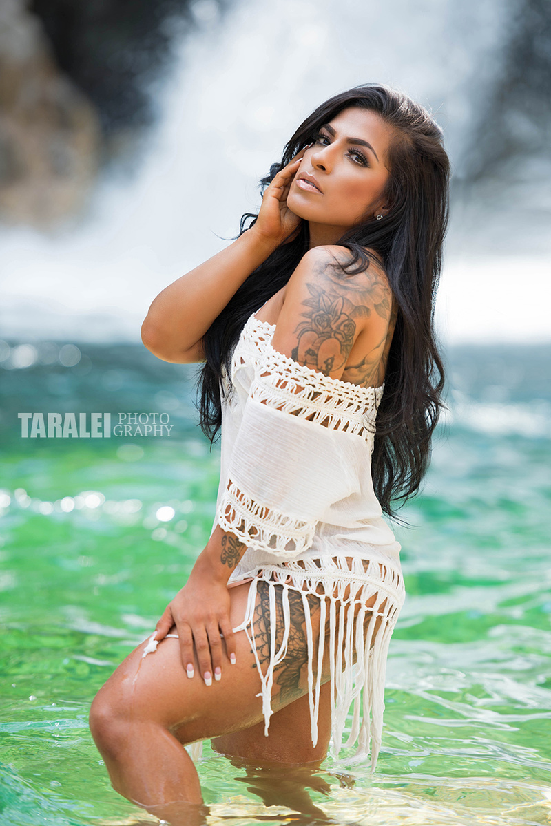 Female model photo shoot of Tara Lei Photography