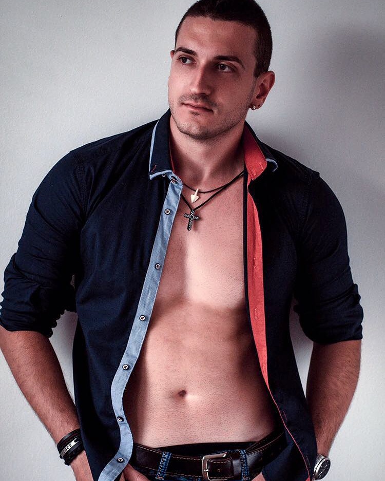 Male model photo shoot of Aleksa_Kirk