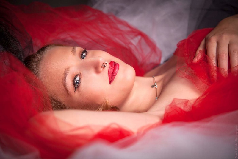 Female model photo shoot of Anne_Preskitt