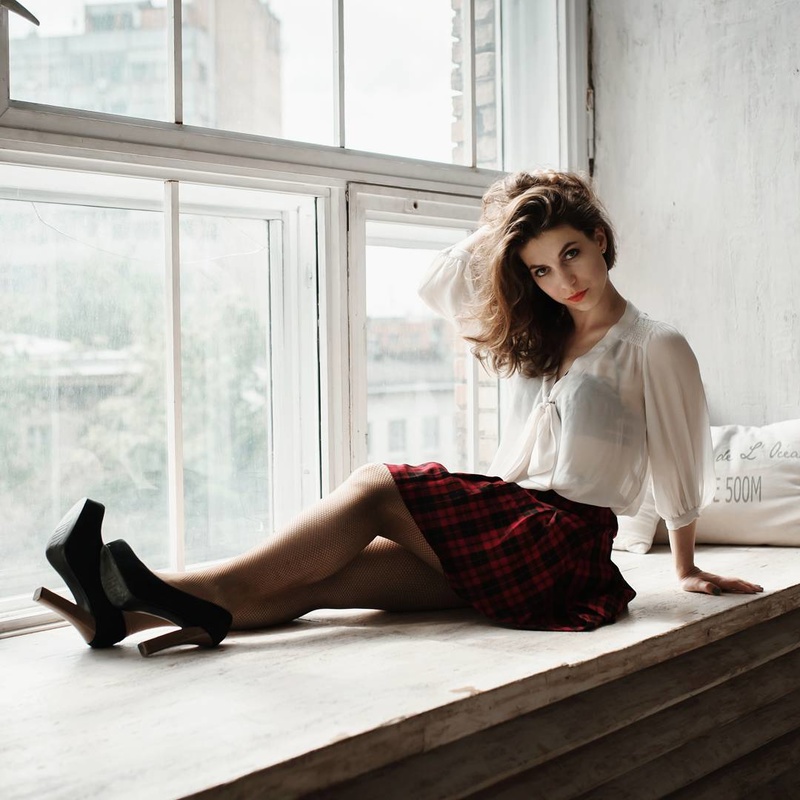 Female model photo shoot of Anna Fitz