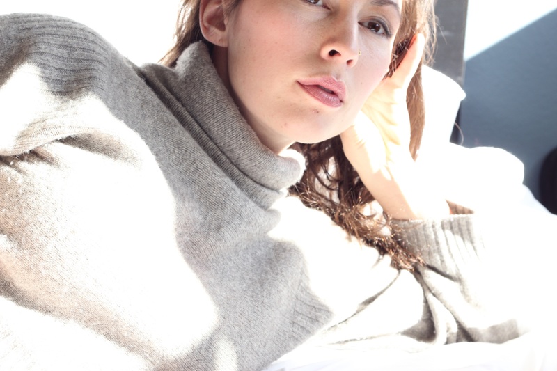 Female model photo shoot of Renee Capri