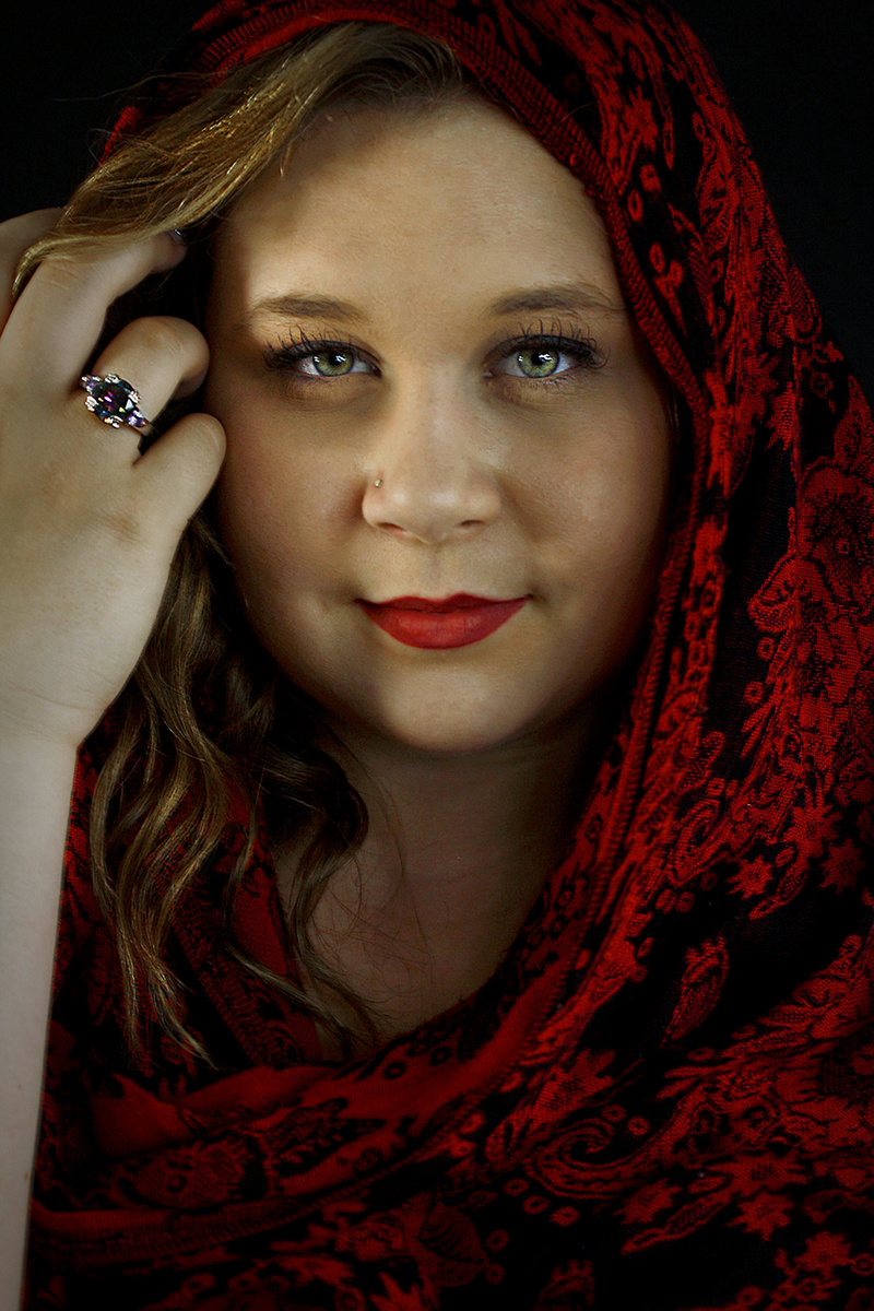 Female model photo shoot of Heidi Lynn Photography
