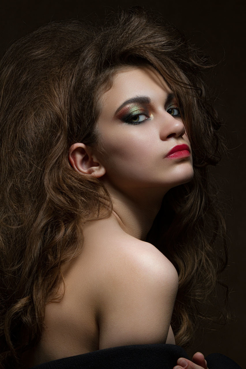 Female model photo shoot of Daria Zaika