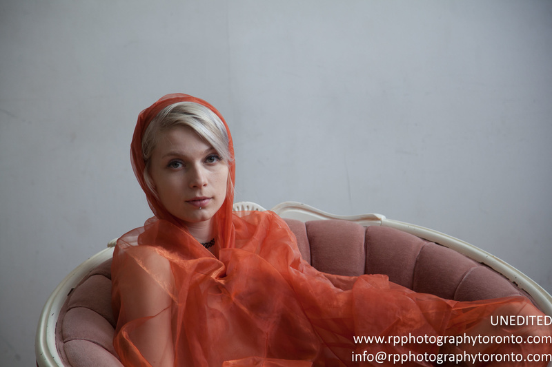 Female model photo shoot of yourtorialindsay by photorp
