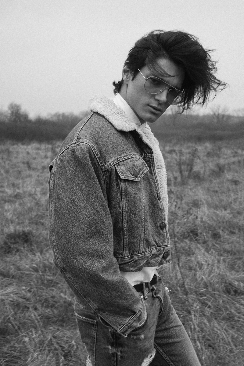 Male model photo shoot of AlexTrbojevic