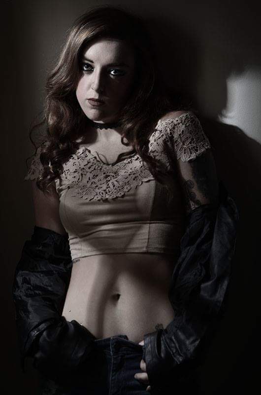 Female model photo shoot of SHAWNA by Tom Holoubek