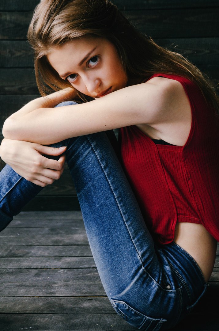 Female model photo shoot of Anna Semak