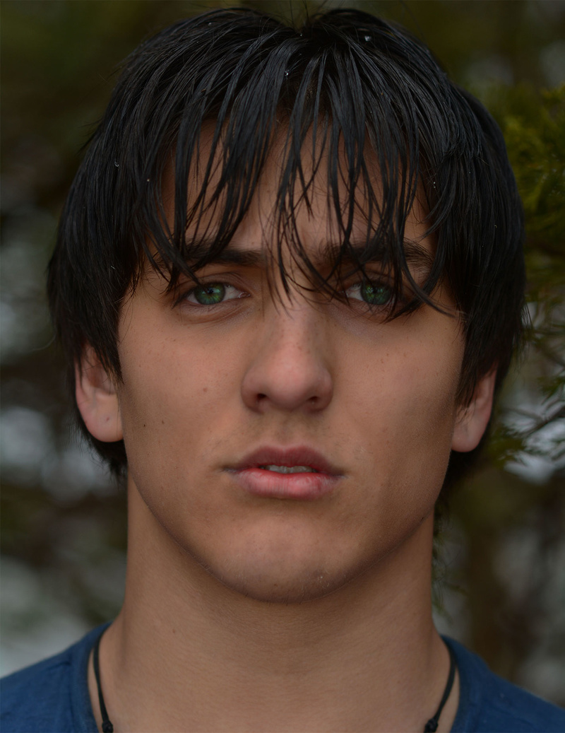 Male model photo shoot of Scott Noyes