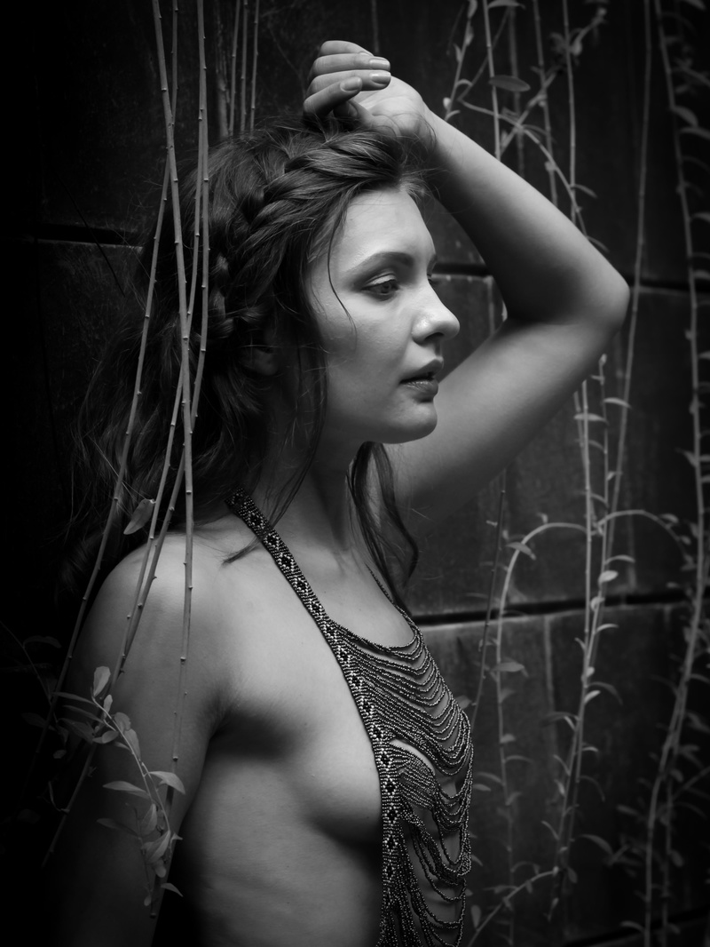 Female model photo shoot of Sasha1102 by Clayton Blue
