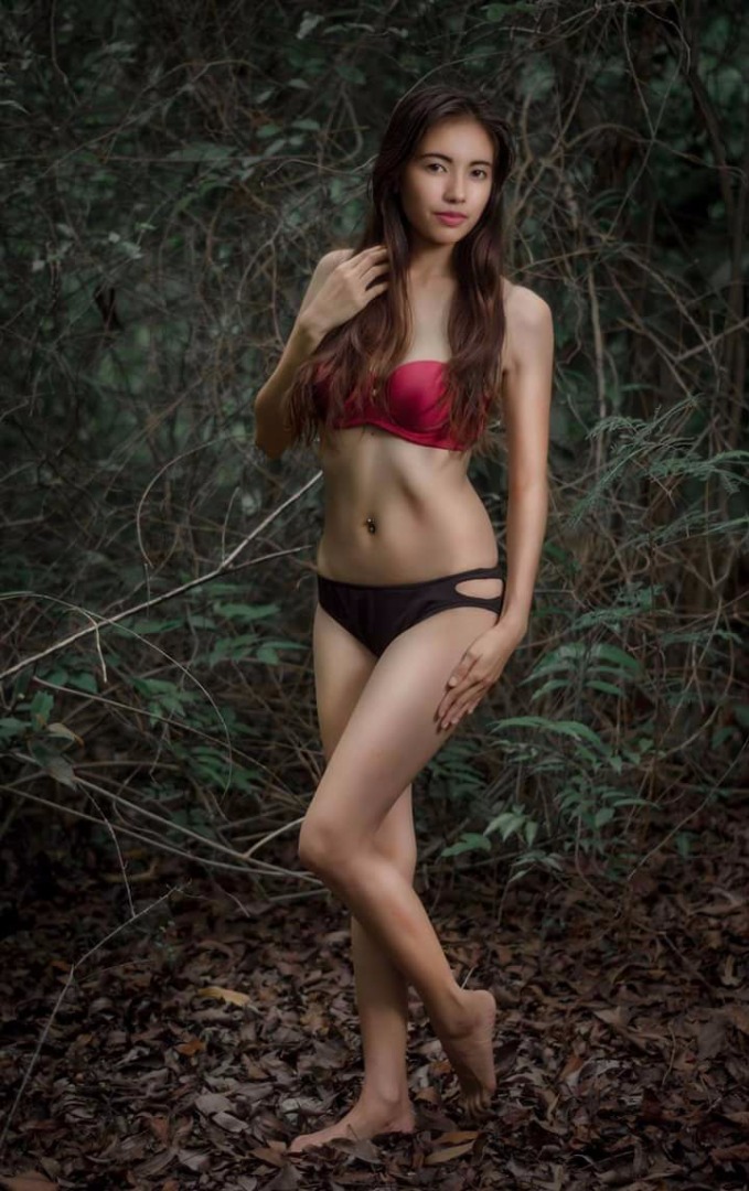 Female model photo shoot of Charlyn viajedor