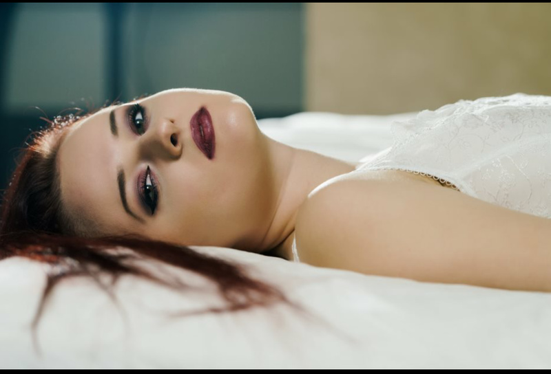 Female model photo shoot of Elliereese25