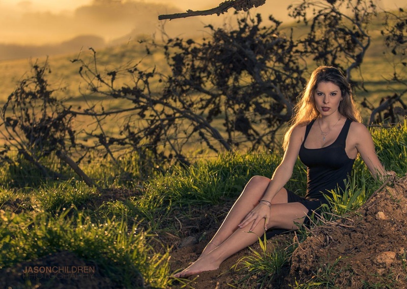 Female model photo shoot of Donica Venter