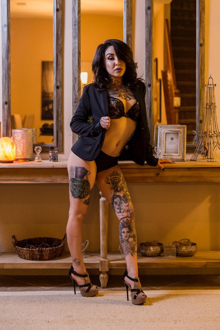 Female model photo shoot of Teresa Guzman