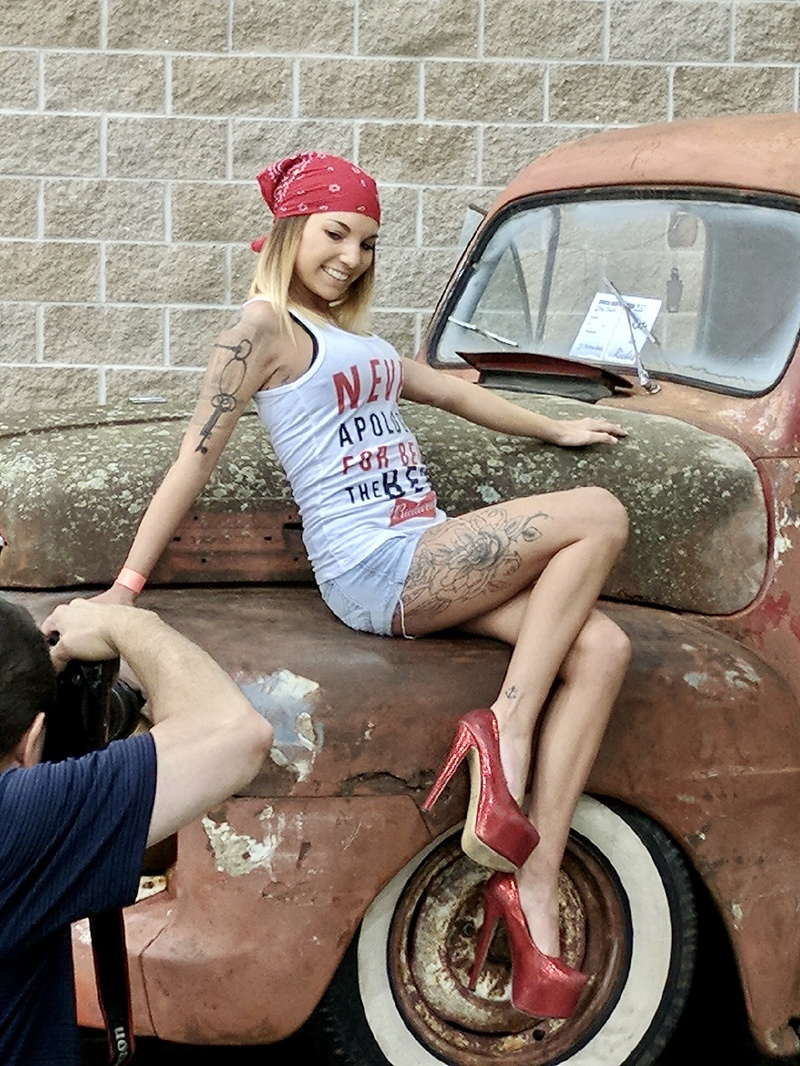 Female model photo shoot of Bryanna Scoggins