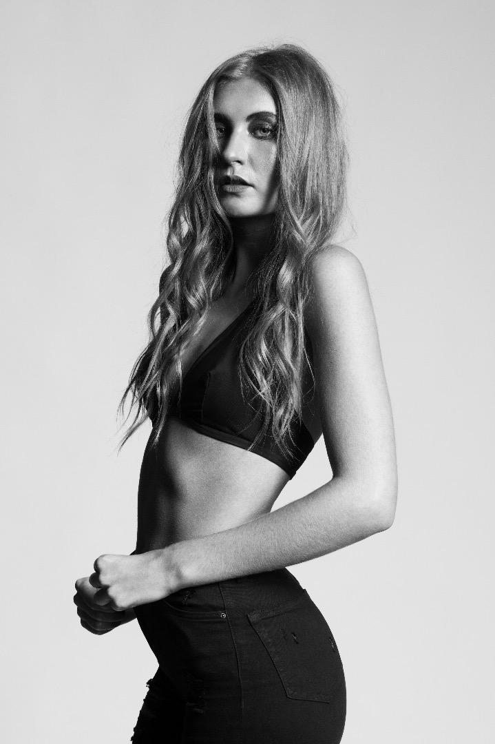 Female model photo shoot of beccarosemodel