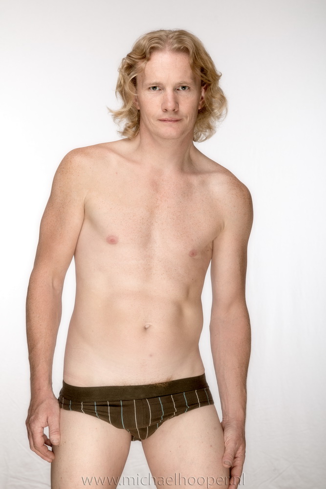 Male model photo shoot of E ten Pas by Michael Hooper Photo