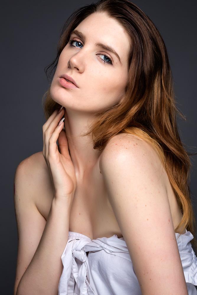 Female model photo shoot of CristyAnne