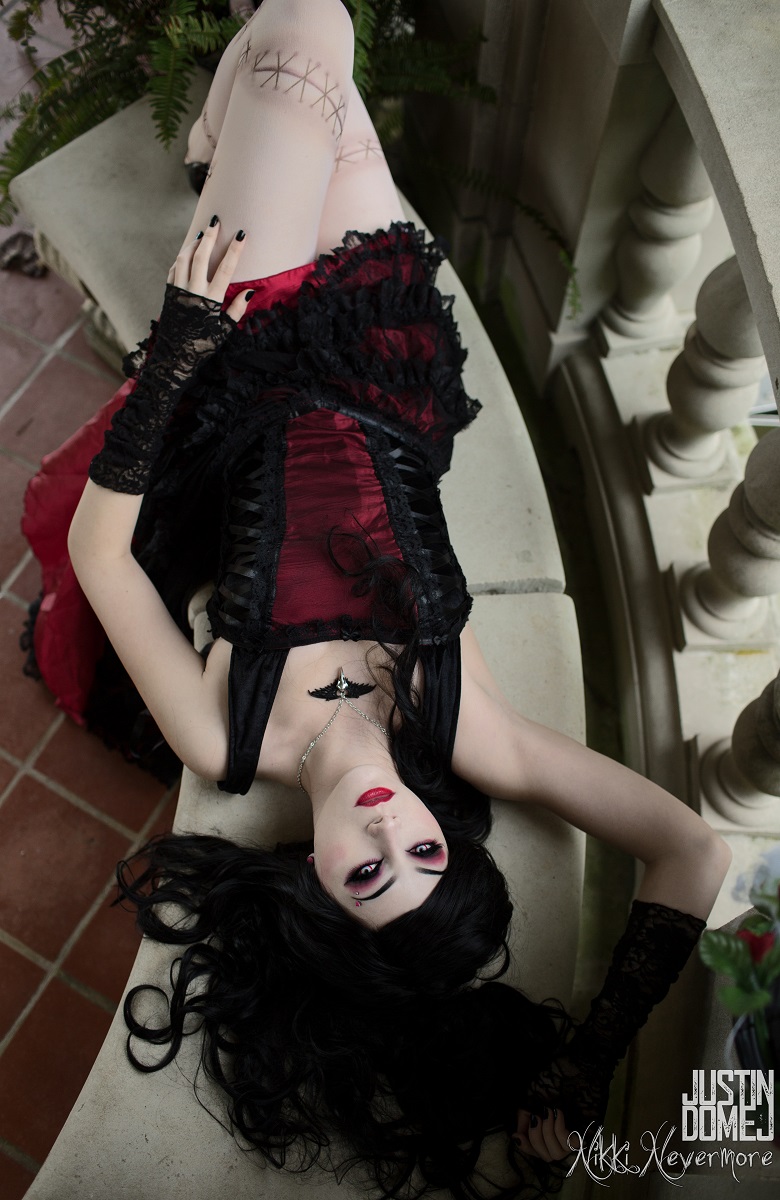 Female model photo shoot of Nikki Nevermore