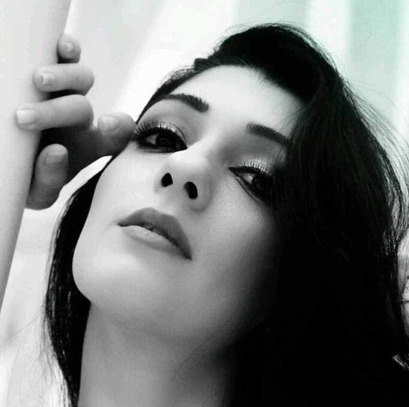 Female model photo shoot of marra entezary