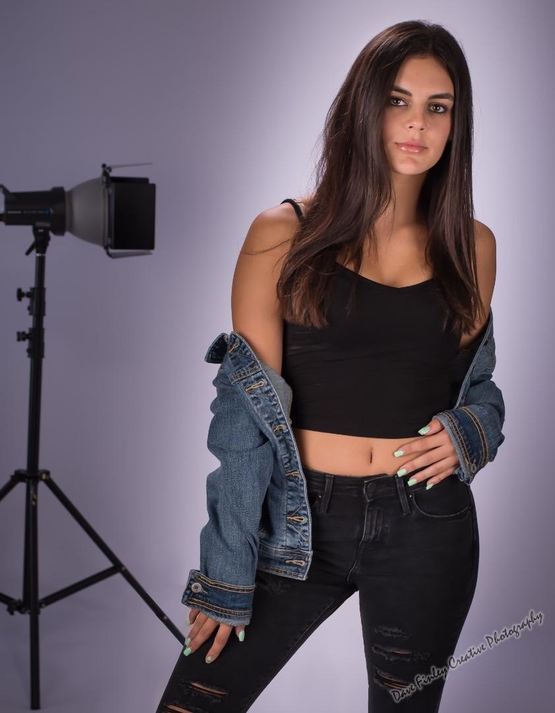 Female model photo shoot of Ashlyn Amini