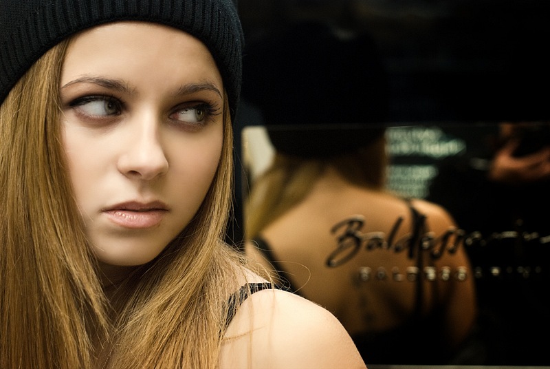 Female model photo shoot of Julia Maximova