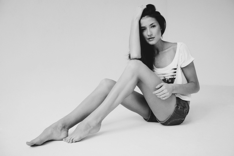 Female model photo shoot of Julia_ezi