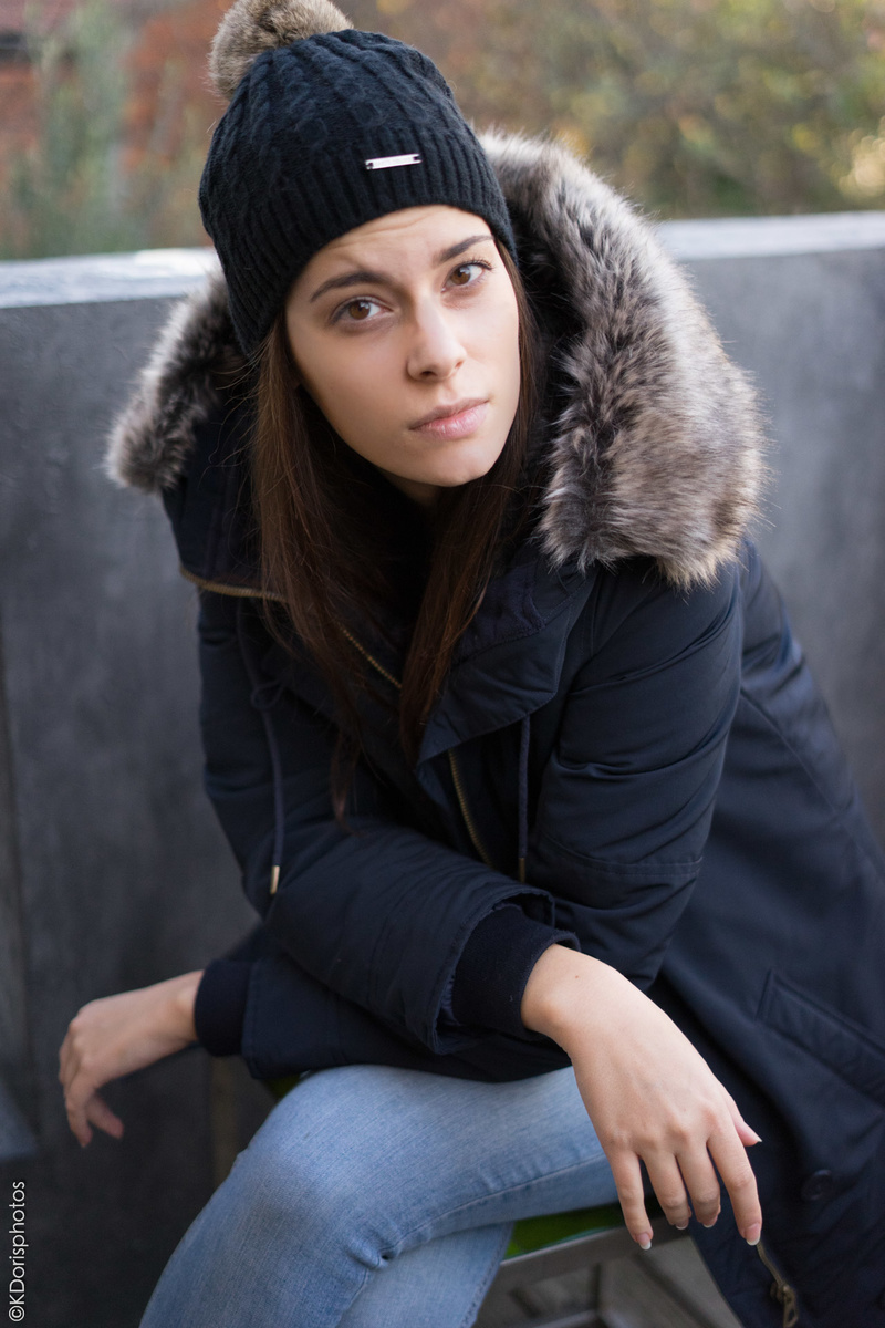 Female model photo shoot of Nina Strassle