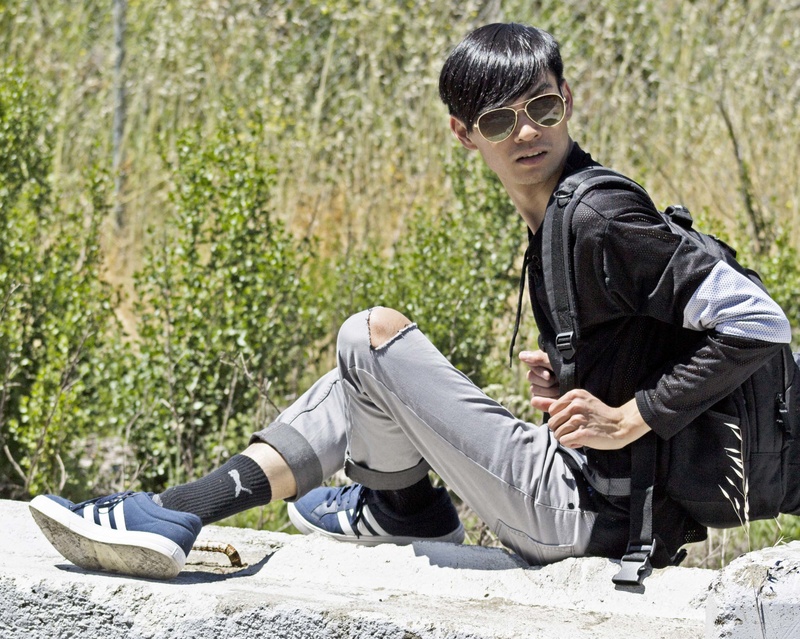 Male model photo shoot of minh6615s
