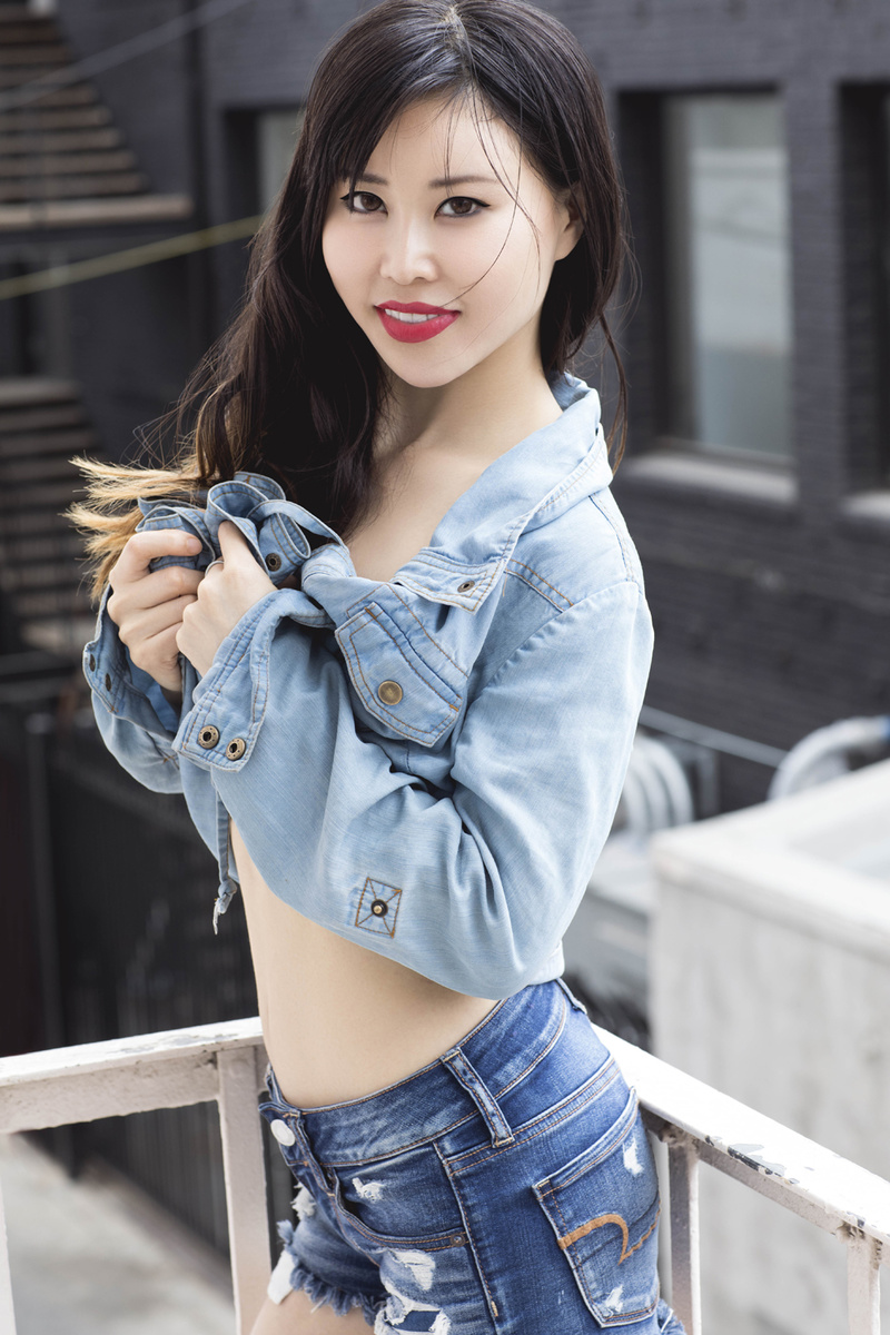 Female model photo shoot of kanakohayashi