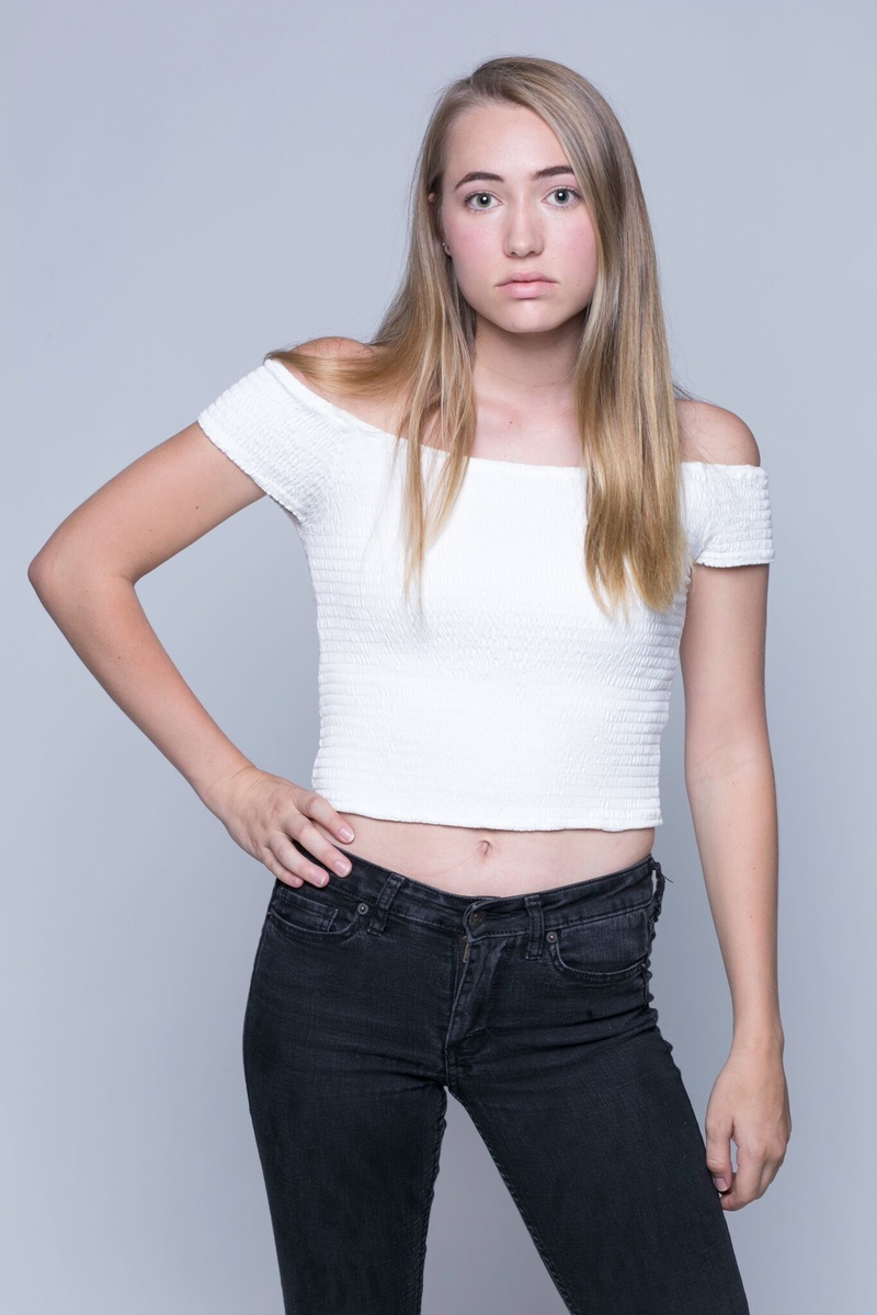 Female model photo shoot of AlysseOhanian