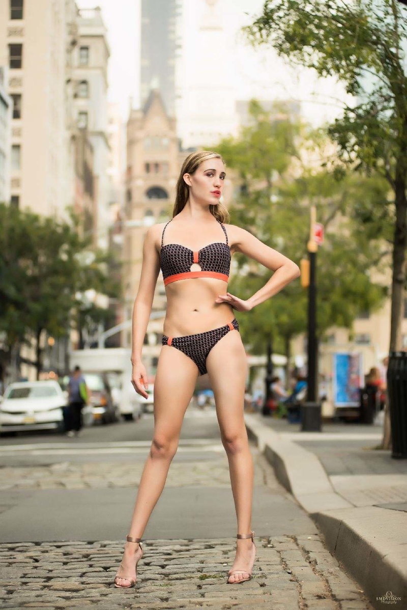 Female model photo shoot of Raylin in Union Square