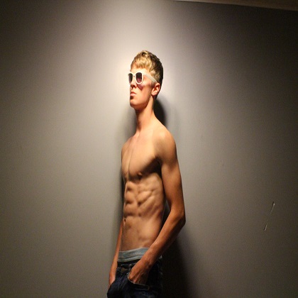 Male model photo shoot of BransonBarrett in Mendota