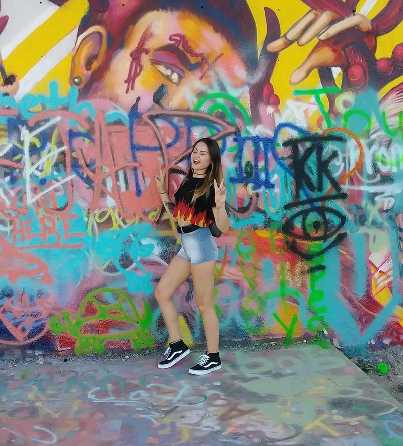 Female model photo shoot of TaylarLee in Graffiti Park