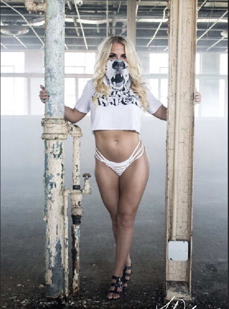 Female model photo shoot of Fitnessmodelmomma in Cincinnati and Atlanta