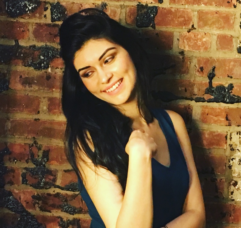 Female model photo shoot of VeenaLalita
