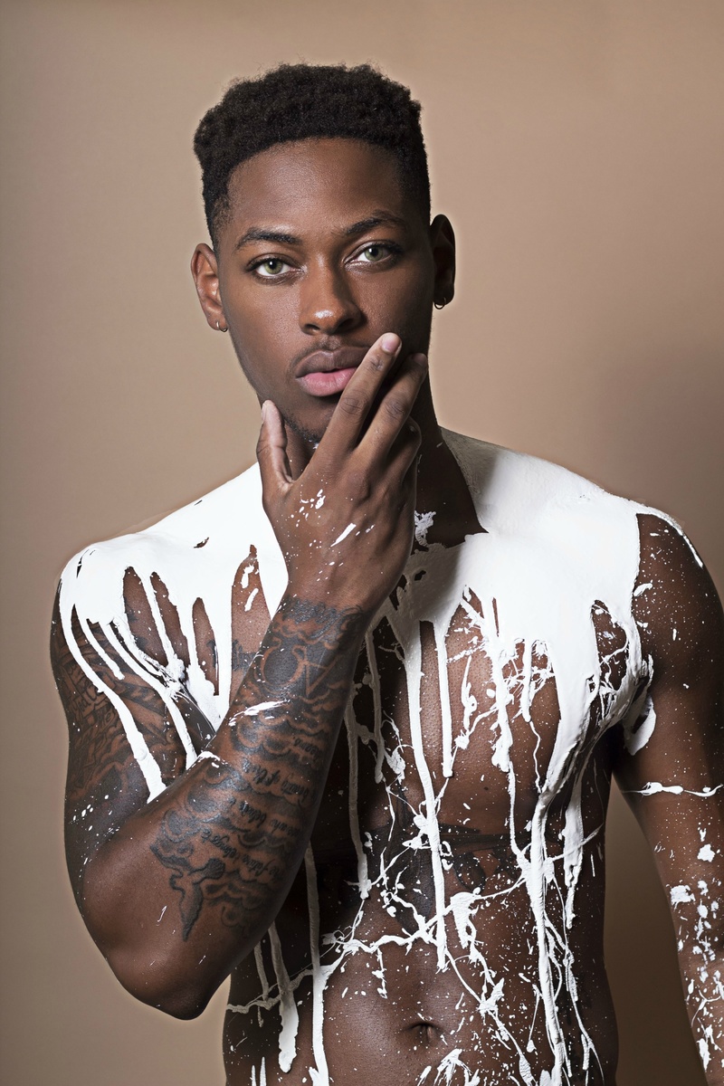 Male model photo shoot of Maurice Lamar