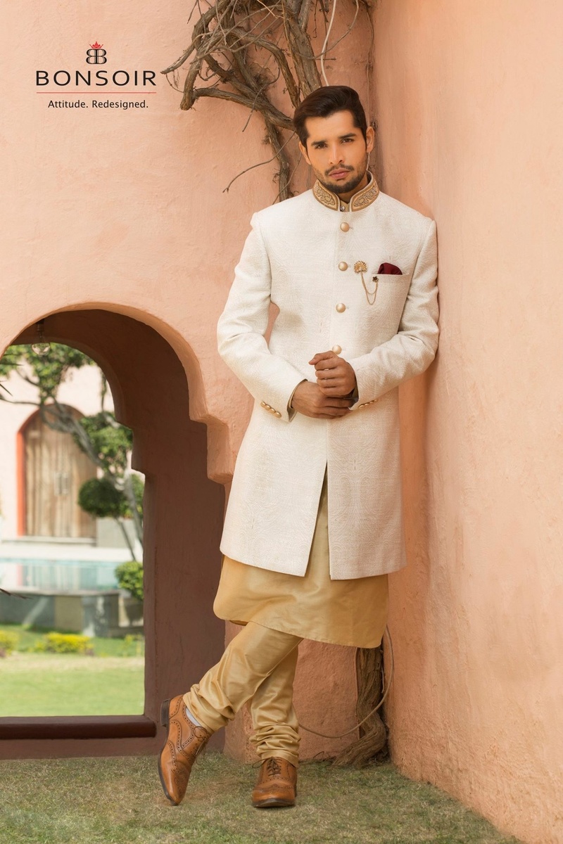 Male model photo shoot of Pradeep kadyan