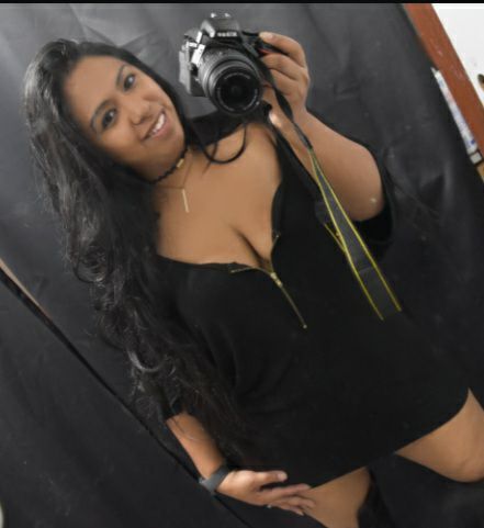 Female model photo shoot of Anony Ms