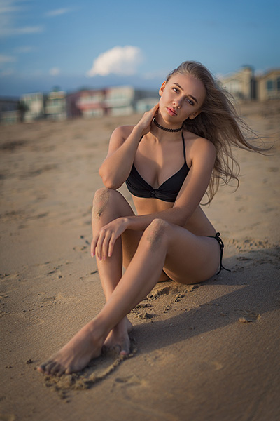 Female model photo shoot of maria_alexa