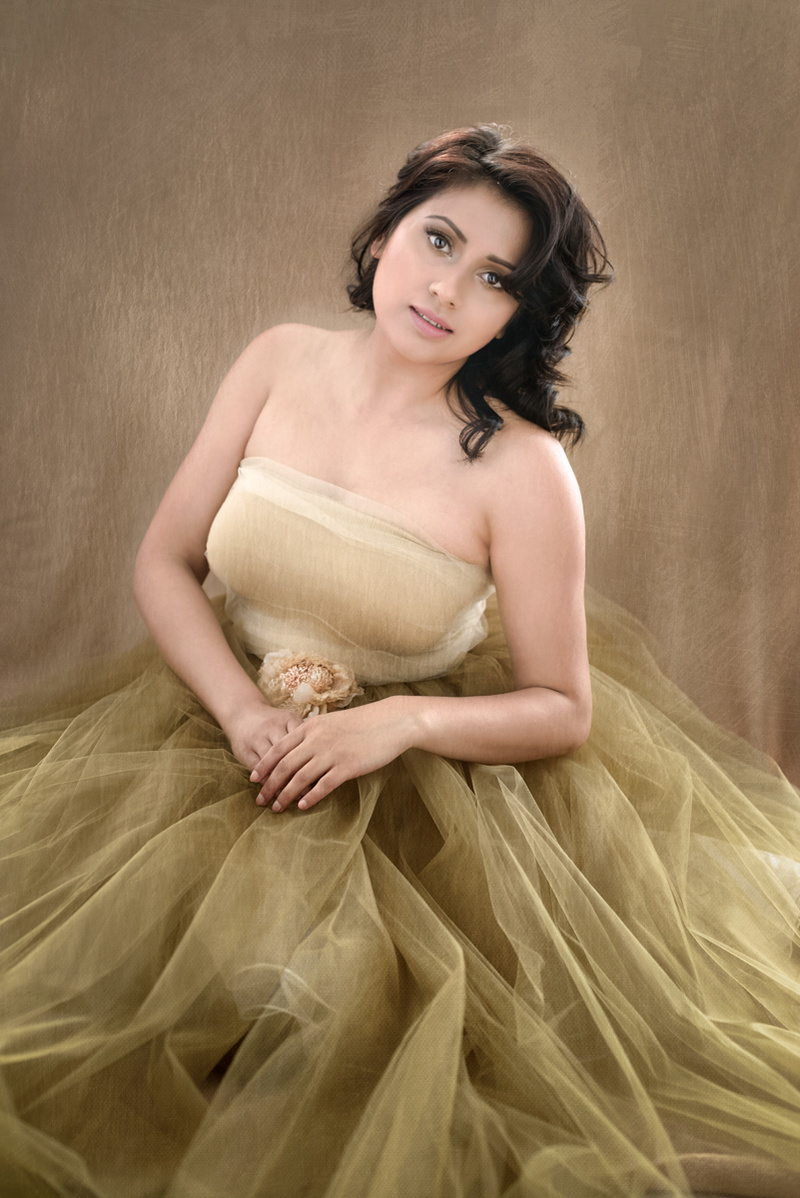 Female model photo shoot of shweta