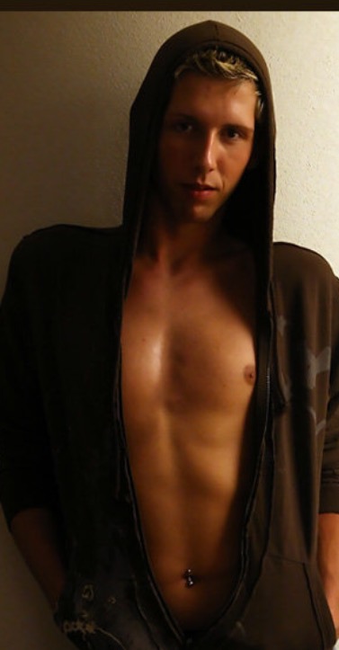Male model photo shoot of Cayleb 