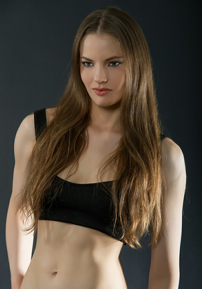 Female model photo shoot of Sarah Serena