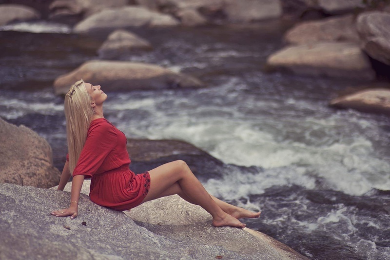 Female model photo shoot of Irenn in Chimney rock