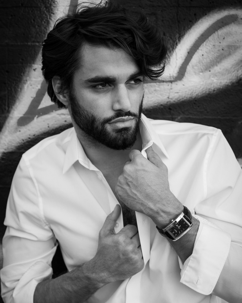 Male model photo shoot of Noah Torres