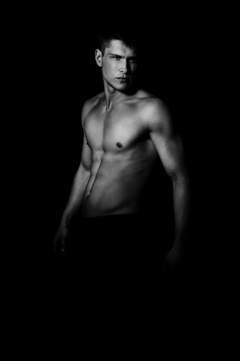 Male model photo shoot of AleksandrmelniK