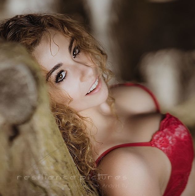 Female model photo shoot of nicole valentina