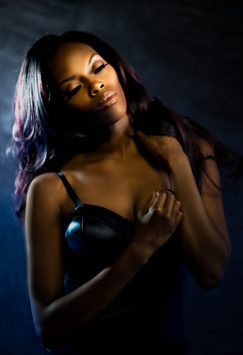 Female model photo shoot of Aliyah Banxxx by Re-Imagine Me Studios in Phoenix, AZ